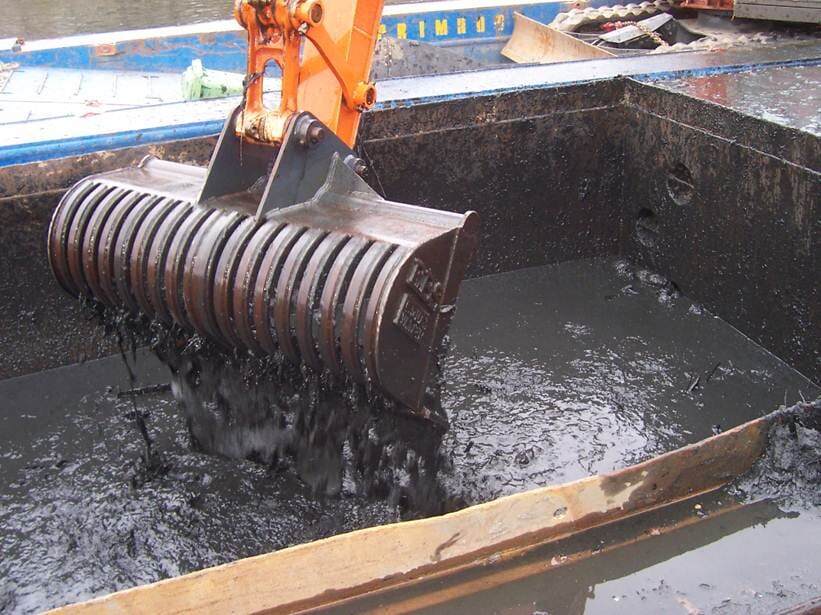 Dredging-essex-wharf