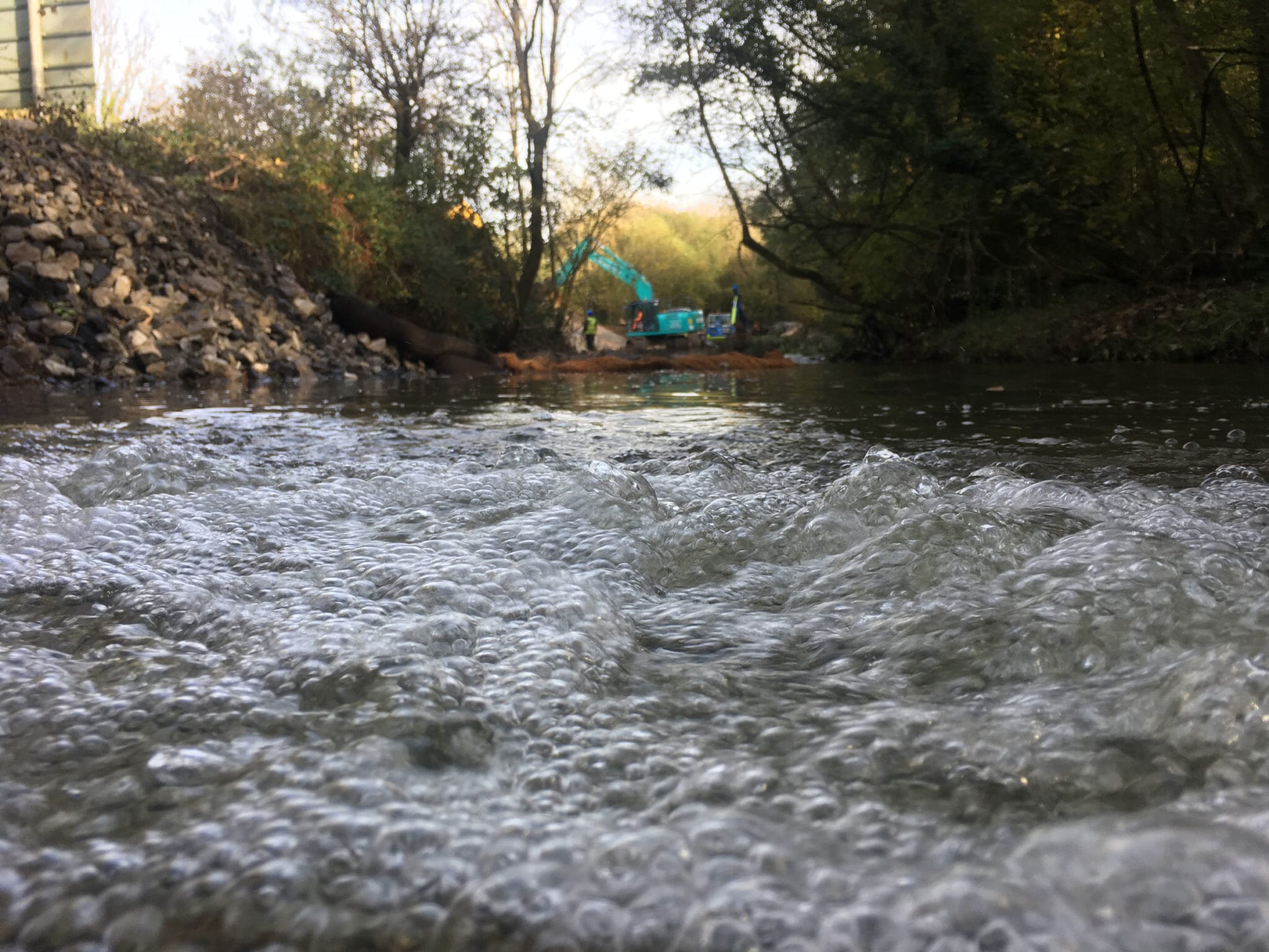 Preventing silt pollution whilst working in rivers
