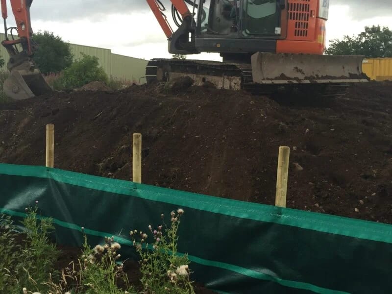 Silt-Fence-800x600.jpg