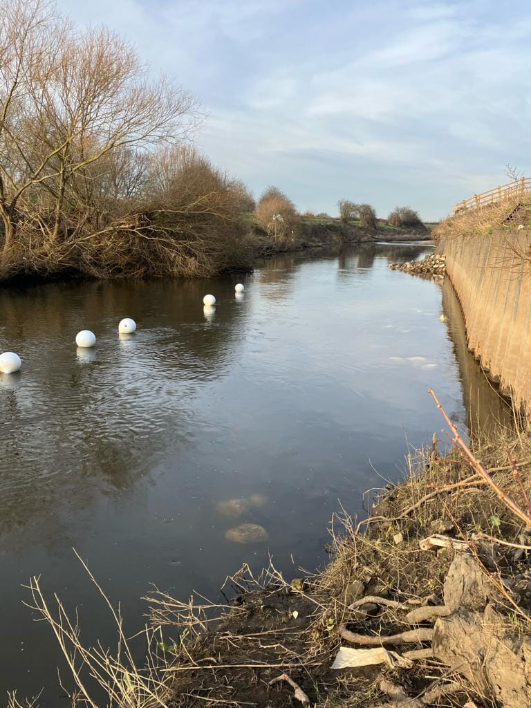 Bubble Curtain on River Don used by BAM (8)