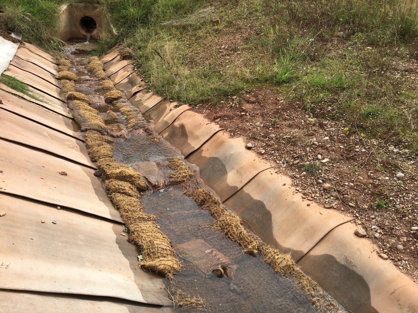 Lagoon polishing with floc and silt mats (Large)